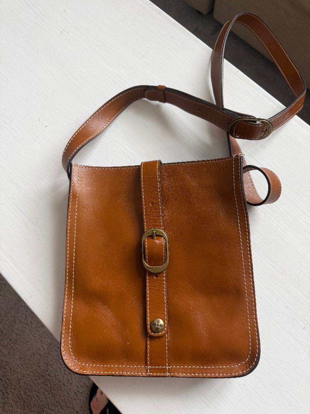 Patricia Nash Genuine Leather Crossbody Bag British Tan Brass Buckle Purse - Picture 1 of 8